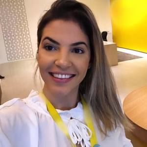 Meet your Posher, Carolinne